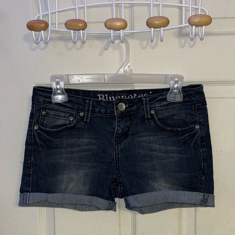 🪻3/$30 Trendy y2k style shorts!🪻